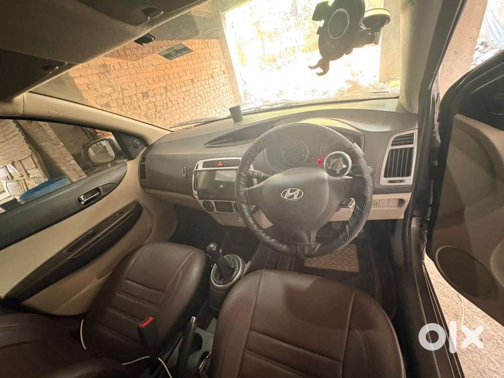 2013 Hyundai Petrol Manual 94555 Km New Apolo Tyres