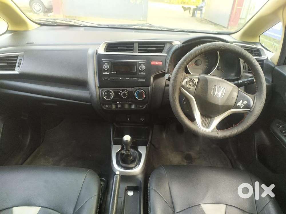 Honda Jazz 2015 Diesel Well Maintained