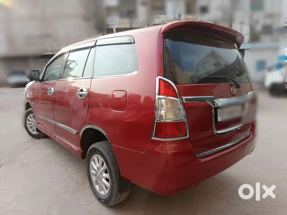 Toyota Innova 2011 Just In 5