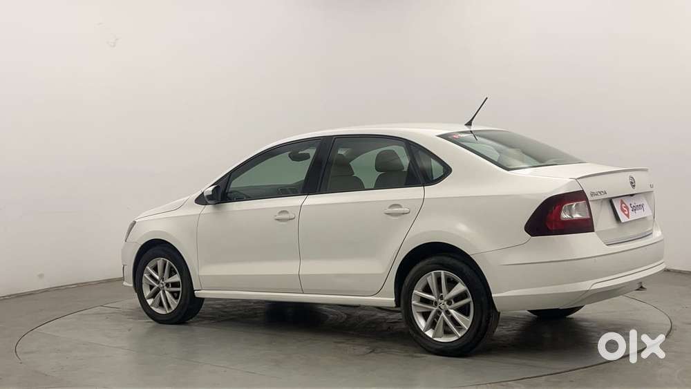 Skoda Rapid 1.0 Style At, 2020, Petrol