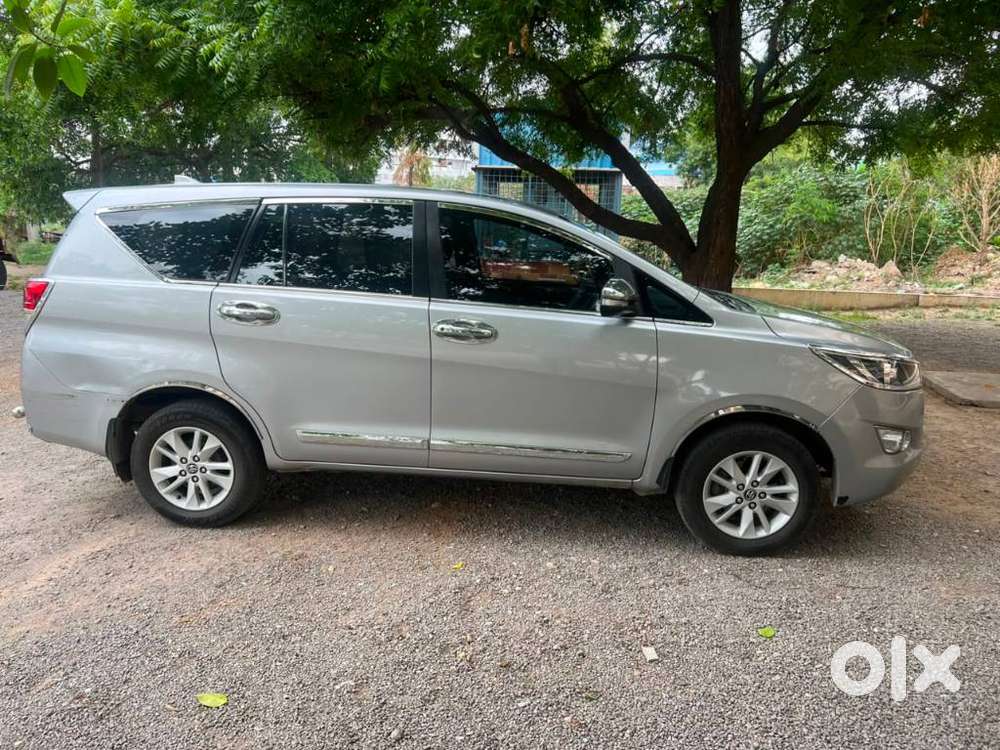 Toyota Innova Crysta 2.4 G Mt 7 Str, 2016, Diesel