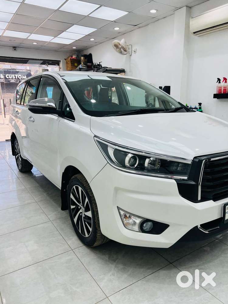 Toyota Innova Crysta 2.4 Z 7 Str, 2025, Diesel