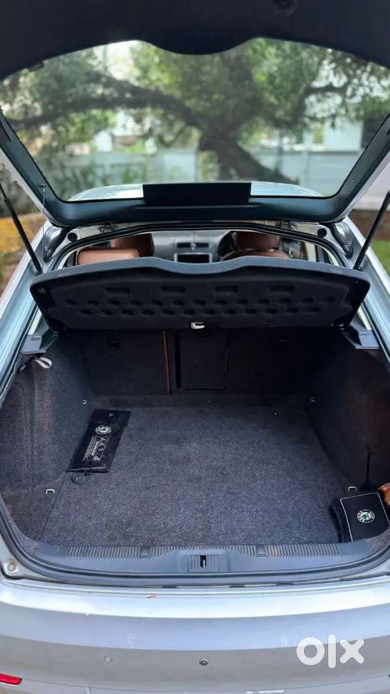 Skoda Laura 2011 Diesel 128000 Km Driven