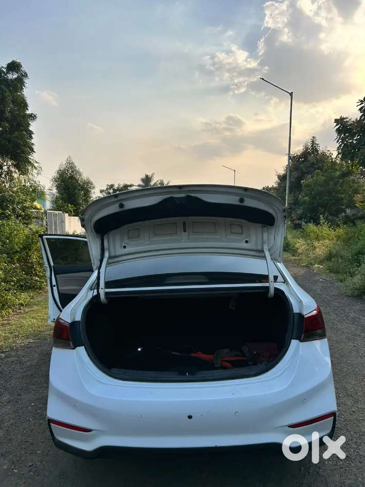 Hyundai Verna Diesel Automatic 208