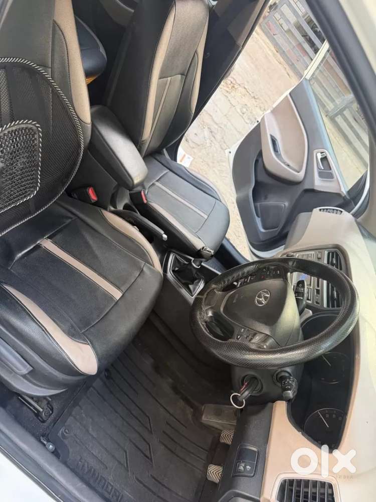 Hyundai Elite I20 Sportz (o) 1.4, 2015, Diesel