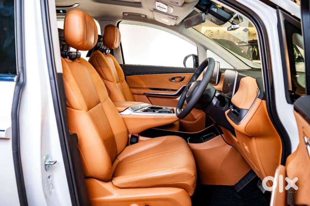 Mg M9 Ev, 2025, Electric
