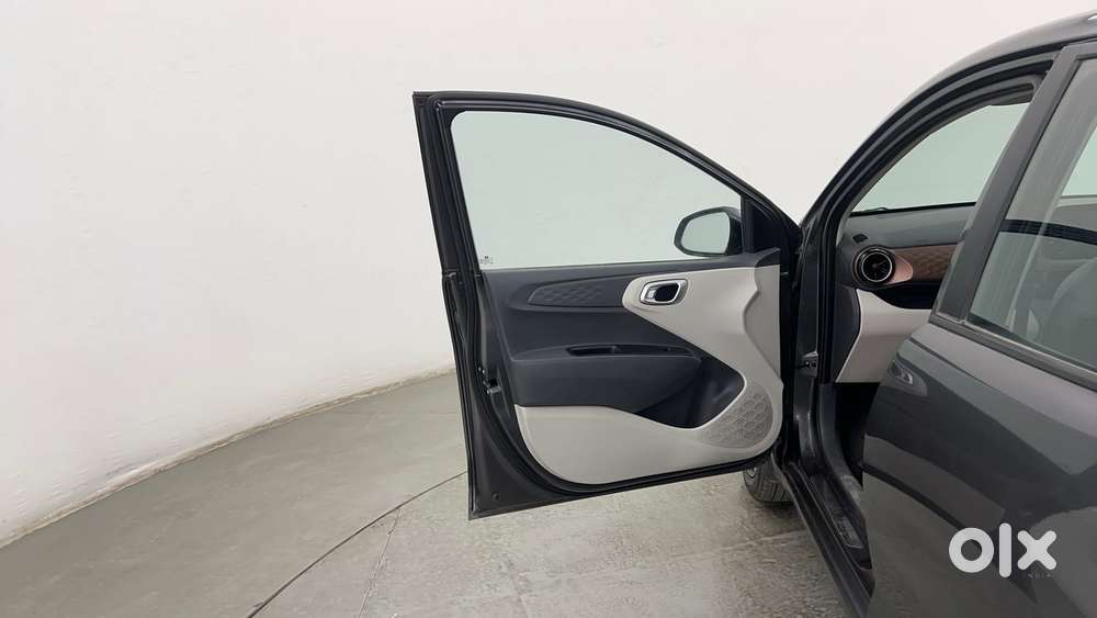 Hyundai Aura 1.2 Sx Cng, 2023, Cng & Hybrids