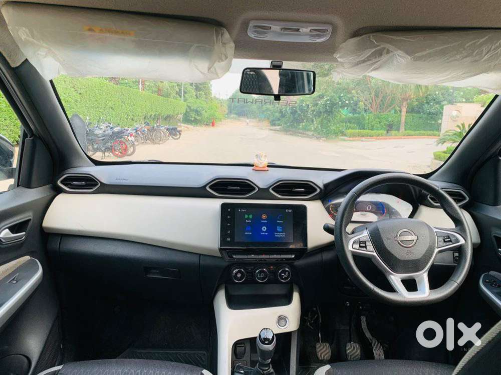Nissan Magnite 1.0 Xv, 2023, Petrol