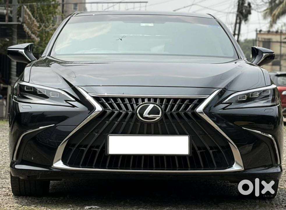Lexus Es 300h Luxury, 2023, Petrol