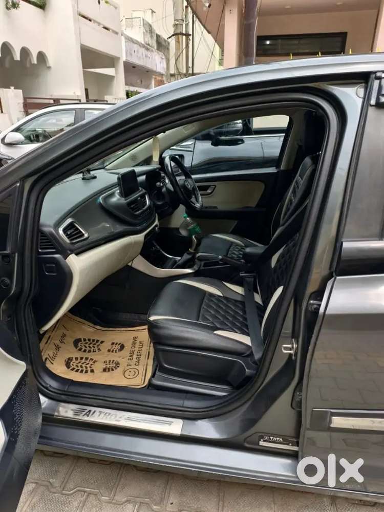 2023 Tata Altroz Xz+ Os Sunroof Icng Top Model Manual
