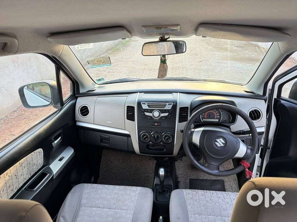 Maruti Suzuki Wagon R Vxi Amt1.2, 2016, Petrol