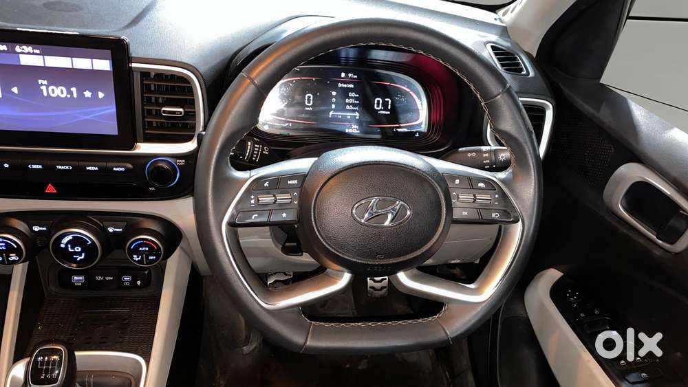 Hyundai Venue Sx Dual Tone Diesel, 2022, Diesel