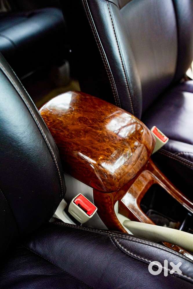 Toyota Innova 2012 - 8 Seater