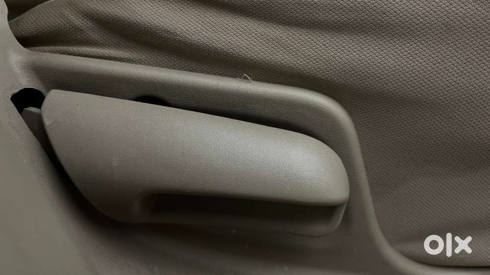 Maruti Suzuki Swift Dzire 1.2 Lxi (o), 2015, Petrol