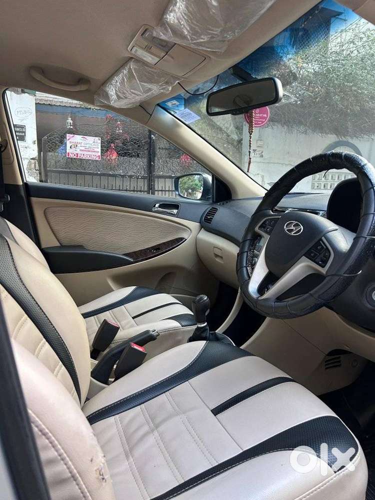 Hyundai Verna Fluidic 1.6 Vtvt Sx, 2014, Petrol