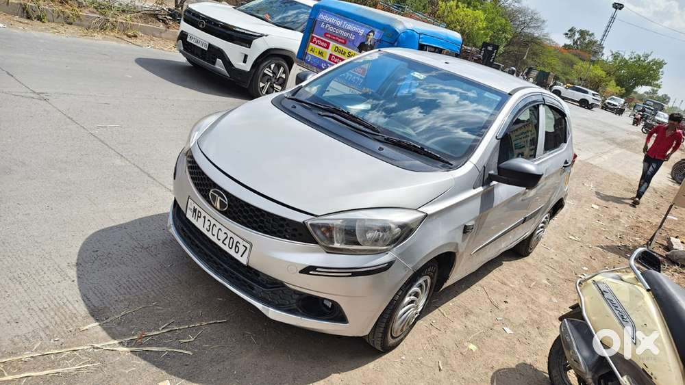 2018 Tata Tiago Manual