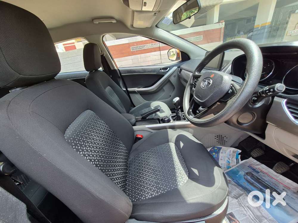 Tata Nexon 1.2 Revotron Xz Plus Dual Tone, 2019, Petrol