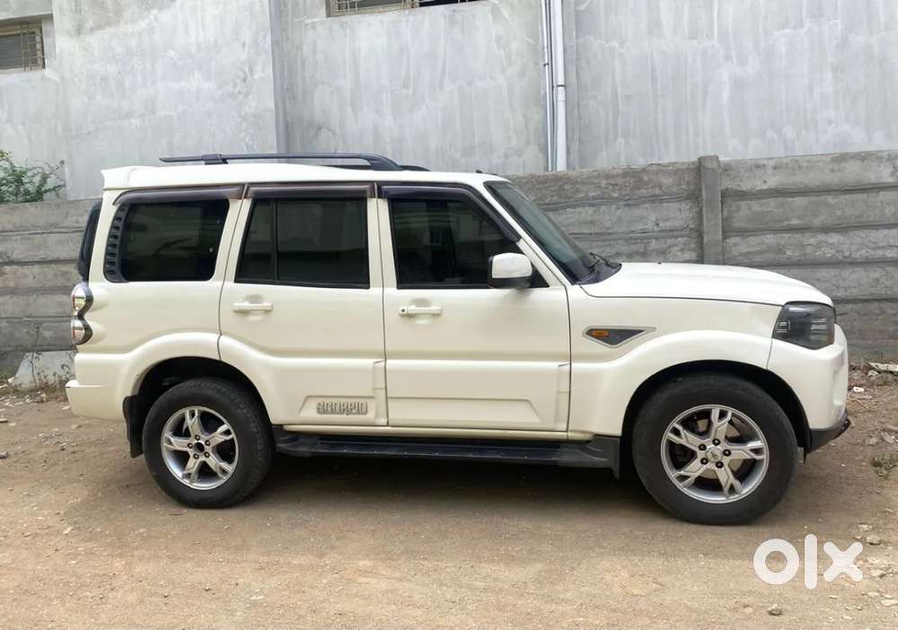 Mahindra Scorpio, 2015, Diesel
