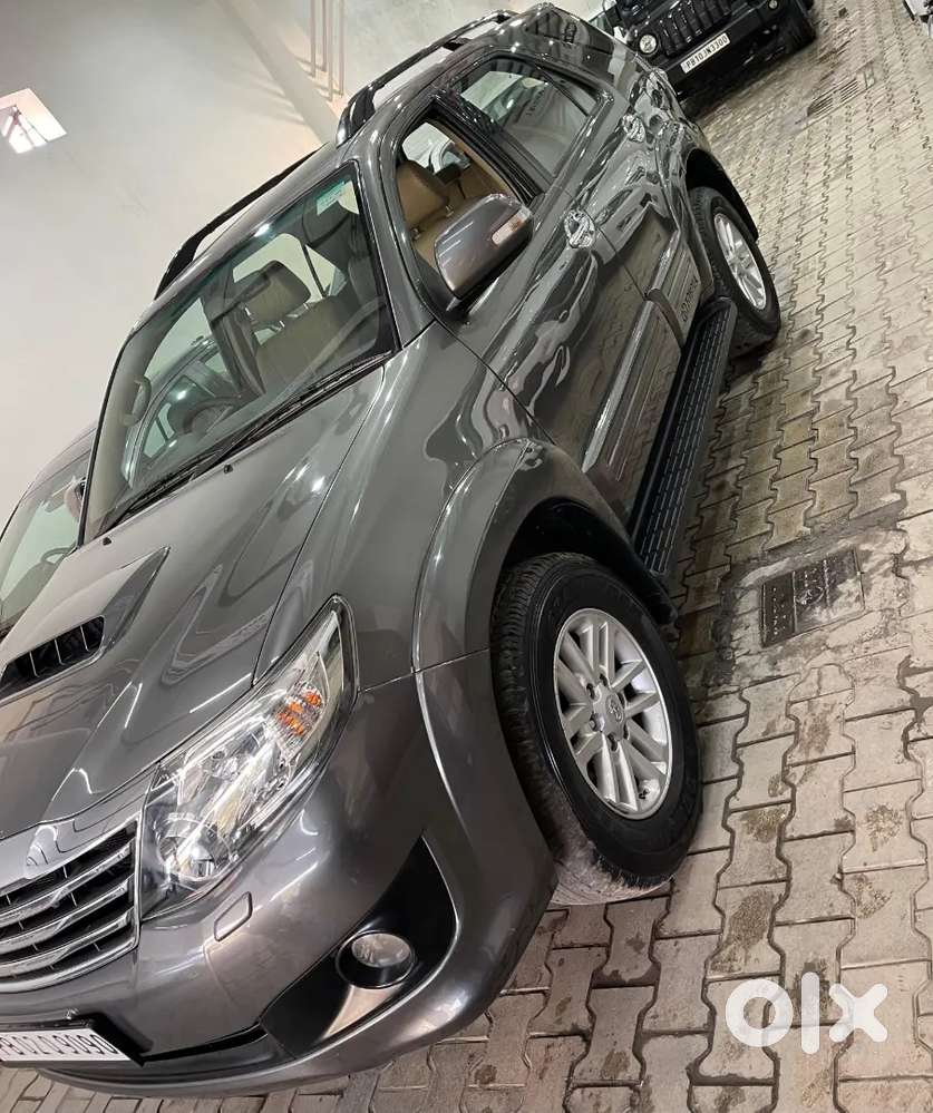 Gaddi Vich Number Ve Vip Laggaaa