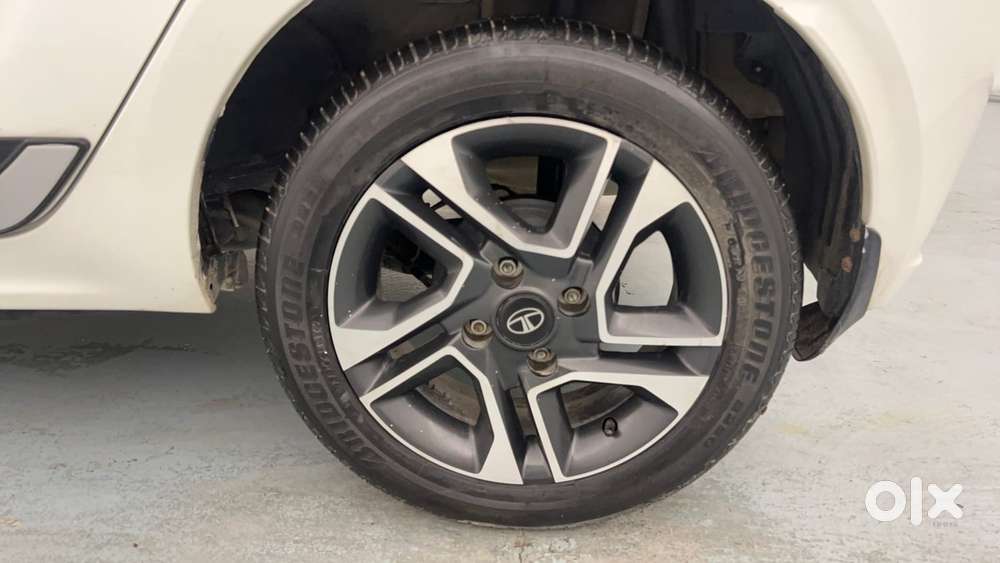 Tata Tiago Xza Plus, 2021, Petrol