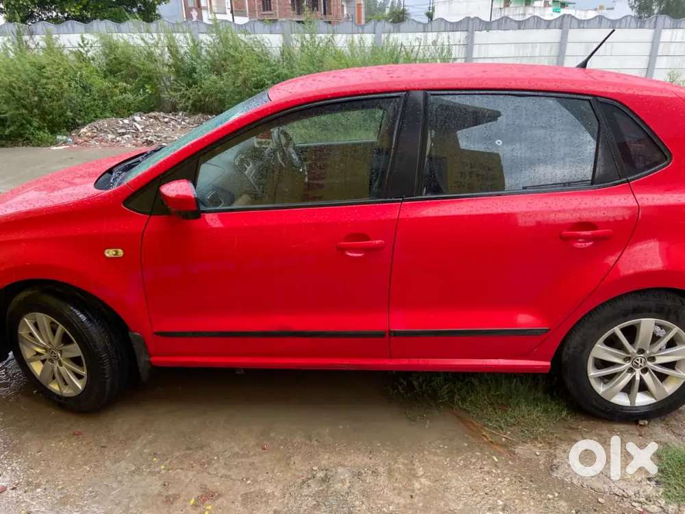 Volkswagen Polo Highline 2015 Car