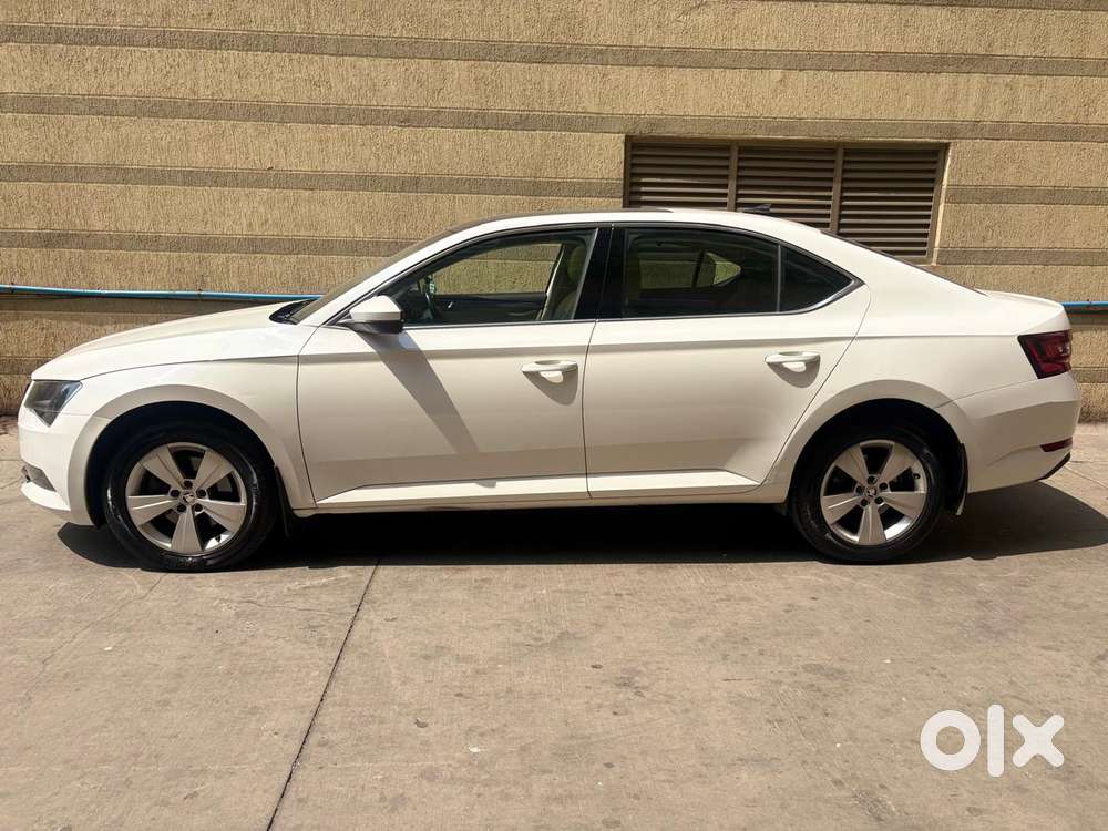 Skoda Superb Style 1.8 Tsi Mt, 2016, Petrol