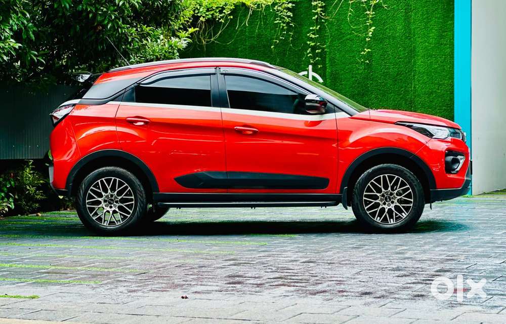 Tata Nexon 1.5 Revotorq Xm (s), 2022, Petrol