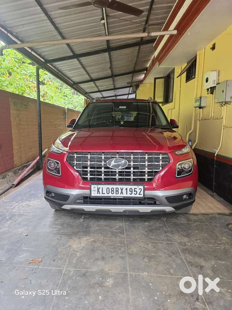 Hyundai Venue Sx Plus Dct Turbo 2021 Petrol Well Maintained