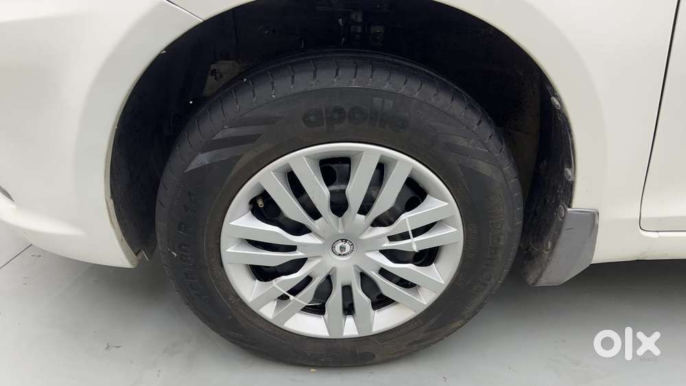 Maruti Suzuki Swift Dzire 1.3 Vxi, 2015, Petrol