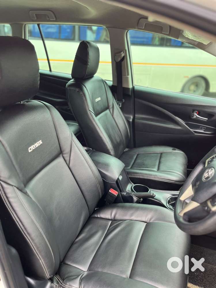Toyota Innova Crysta 2.4 G Mt 8s, 2022, Diesel