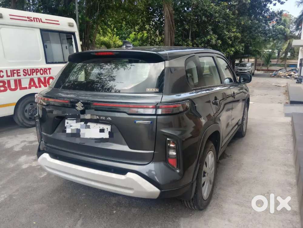 Maruti Suzuki Grand Vitara 7 Seater 2023 Petrol Well Maintained