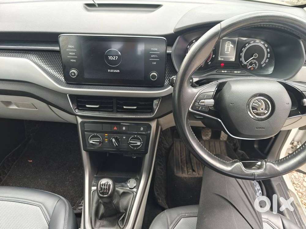 Skoda Kushaq 1.0 Tsi Ambition, 2022, Petrol