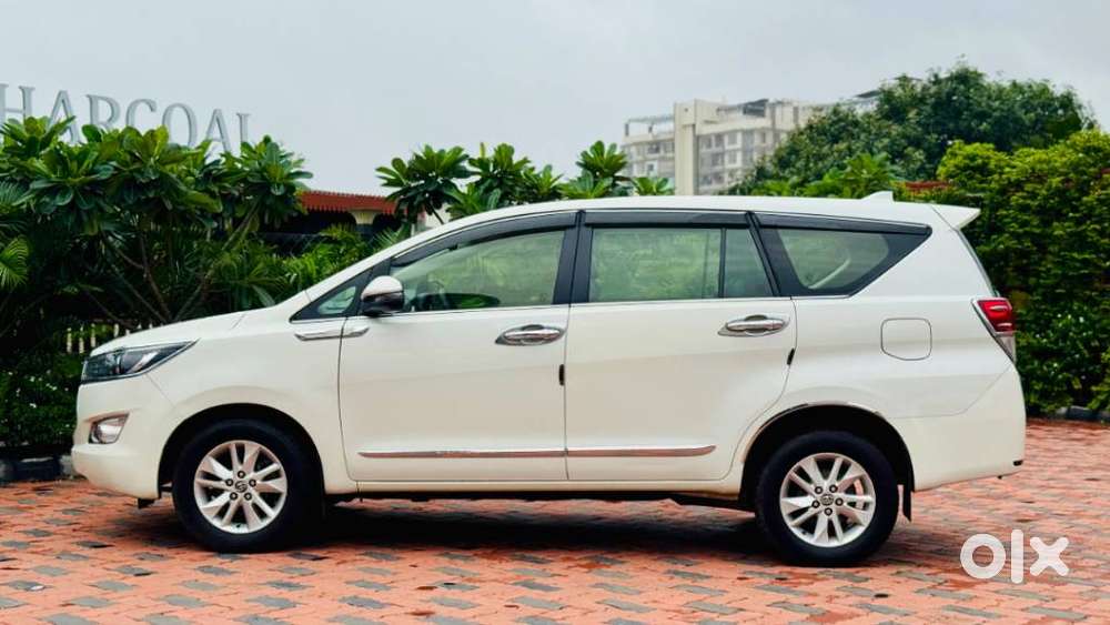Toyota Innova Crysta 2.4 V 8 Str, 2019, Diesel