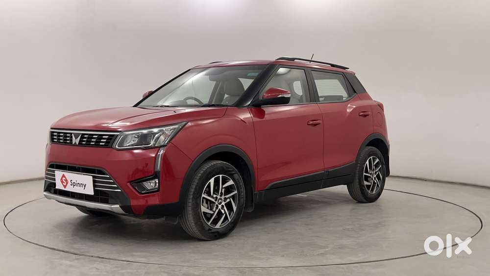 Mahindra Xuv300 1.2 W8 (o) Amt Petrol, 2022, Petrol