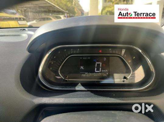 Tata Tiago Xza, 2020, Petrol
