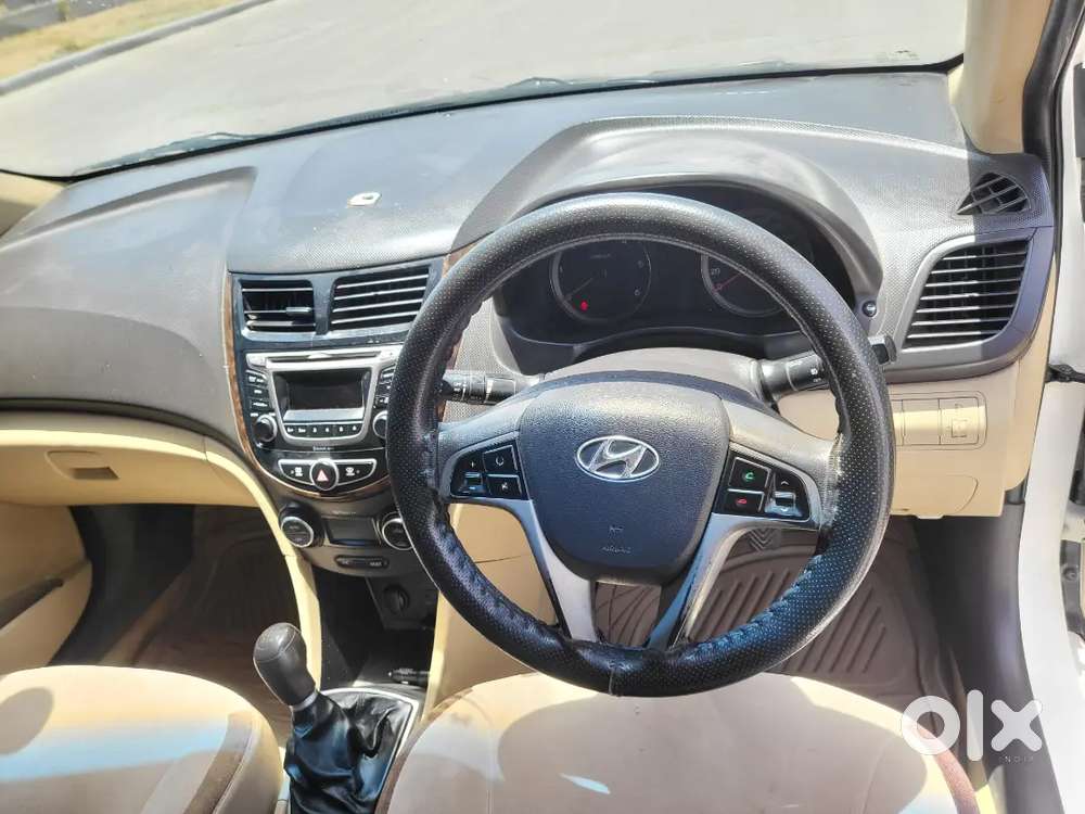 Hyundai Varna Sx