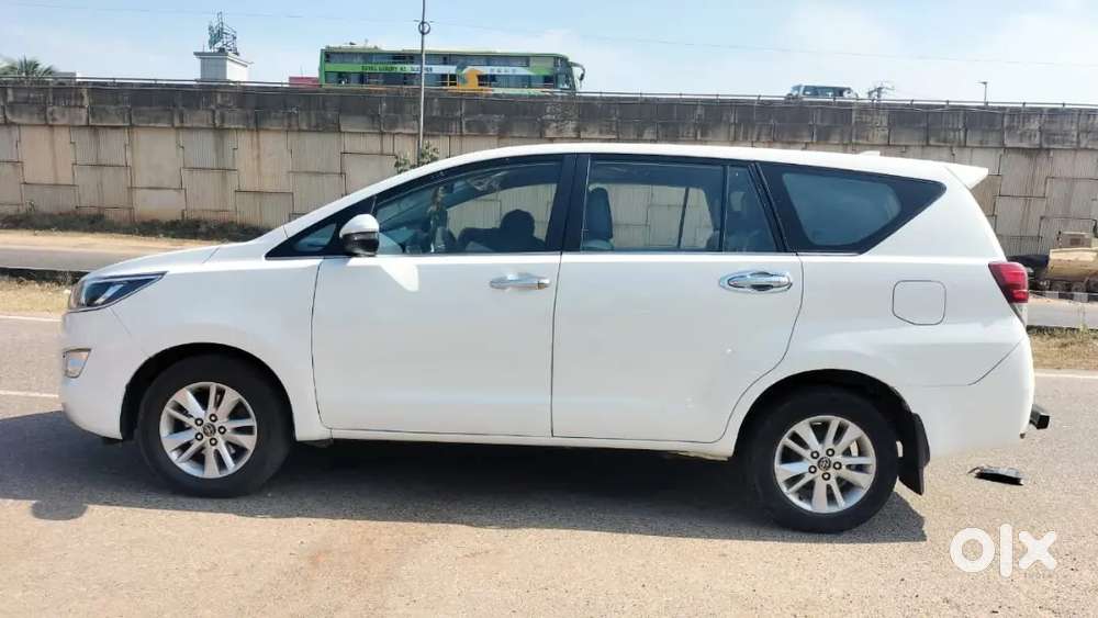 Toyota Innova Crysta 2016 Diesel Vx Mt 7 Str