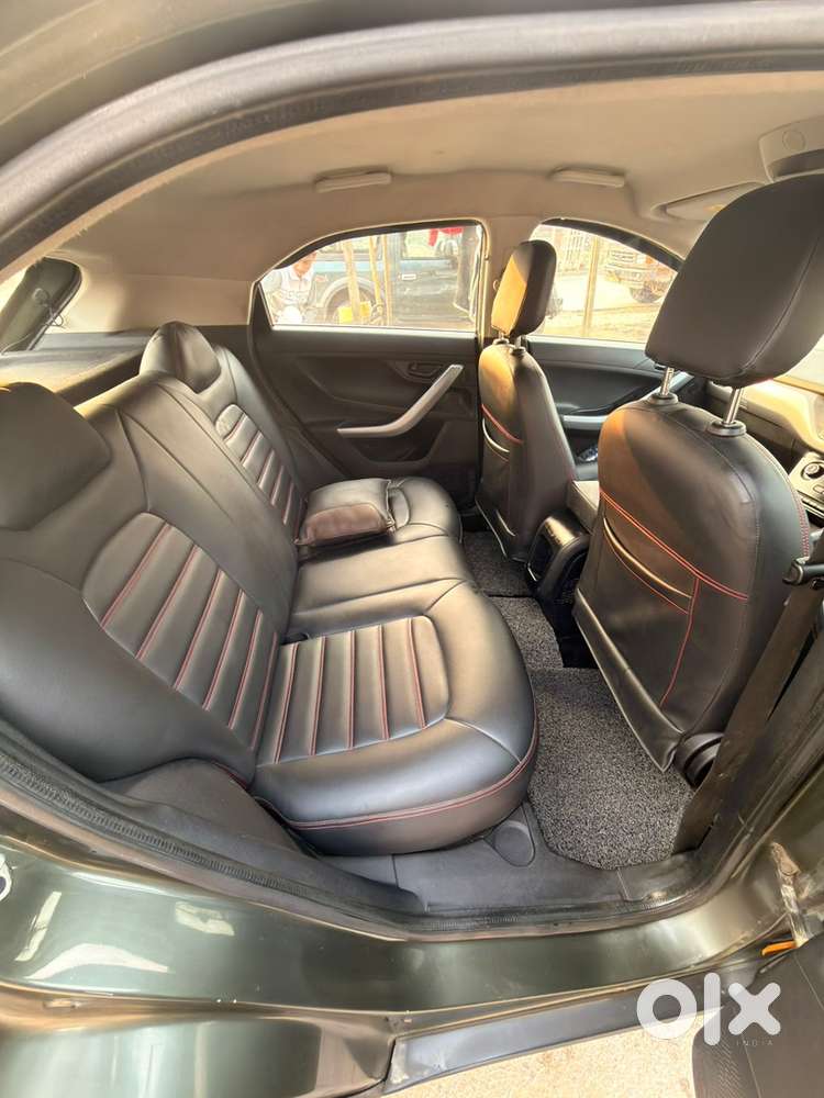 Tata Nexon Petrol 2020 Green 75000