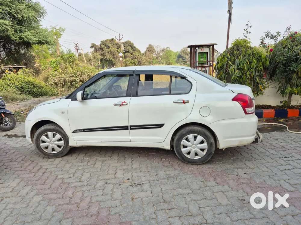 Maruti Suzuki Swift Dzire 2011 Cng & Hybrids 75000 Km Driven