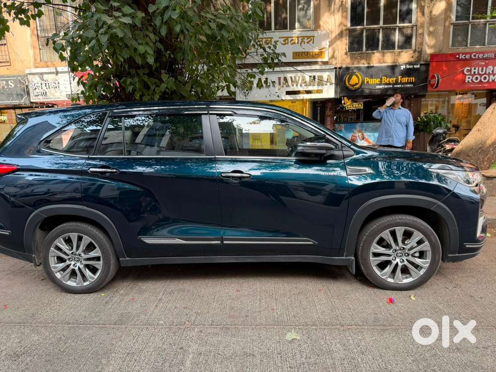Innova Hycross Zx 7s 2023
