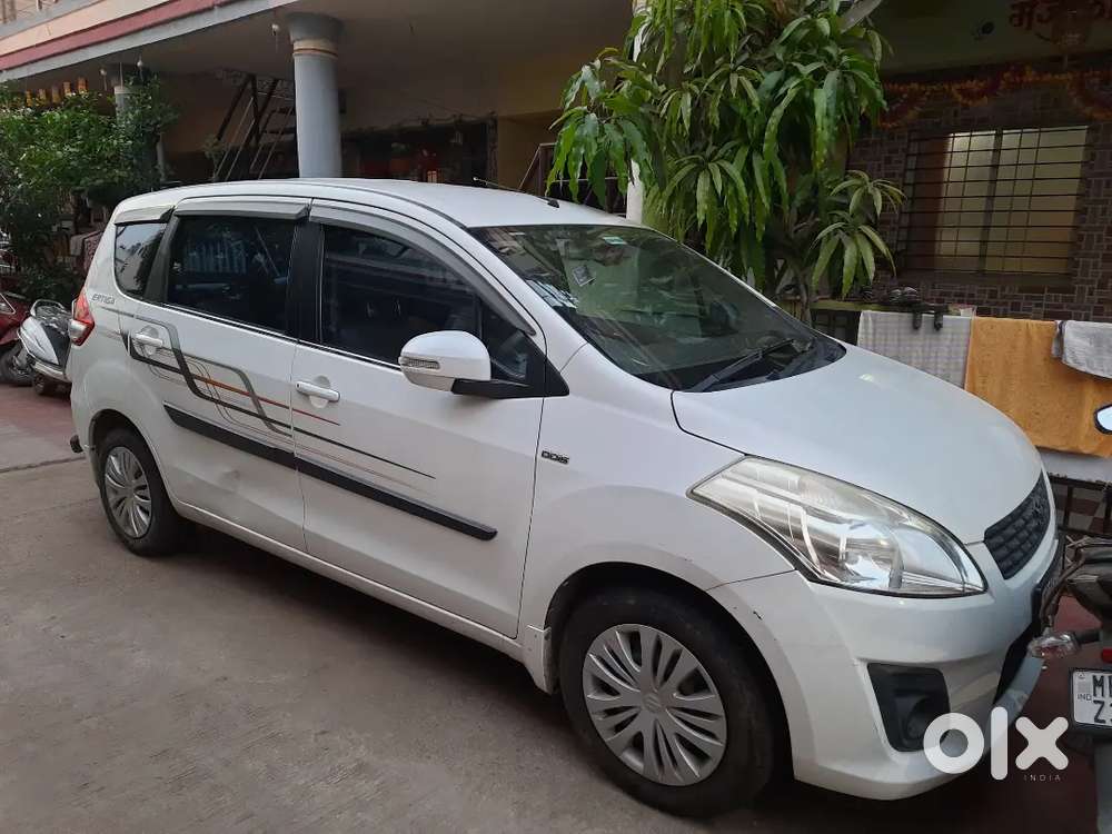 Maruti Suzuki Ertiga 2015 Diesel 63000 Km Driven Showroom History.