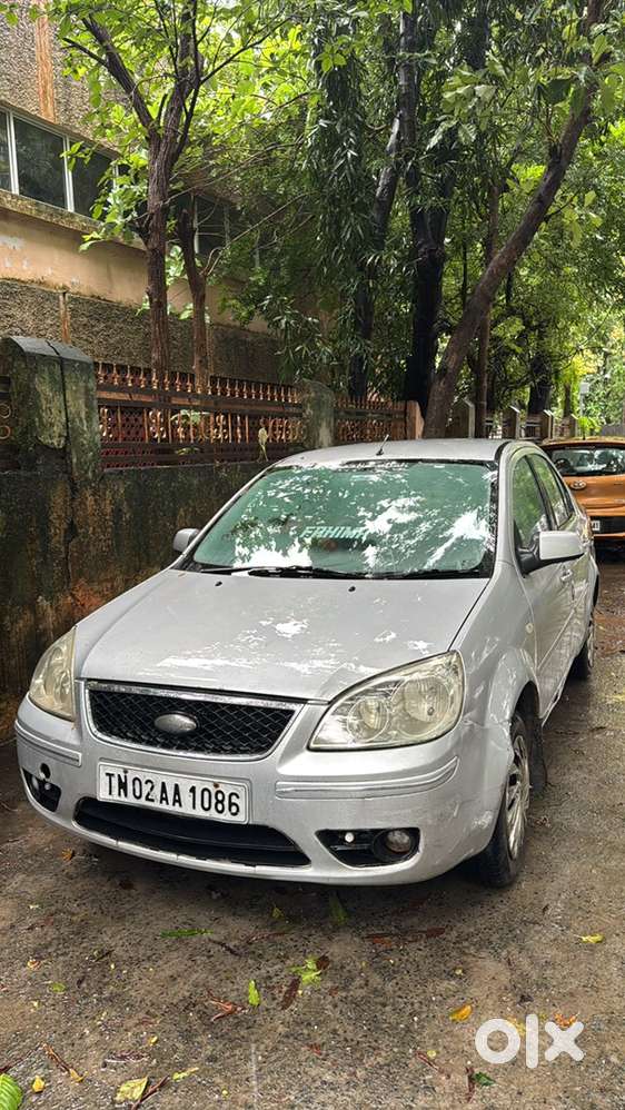 Ford Fiesta Petrol 2006 Km Driven