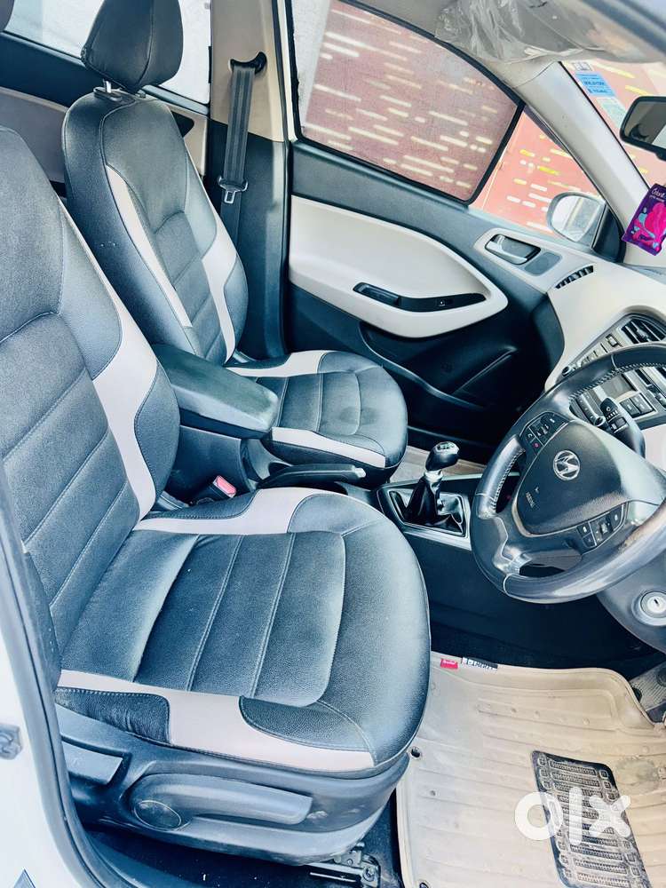 Hyundai I20 Sportz Plus, 2015, Petrol