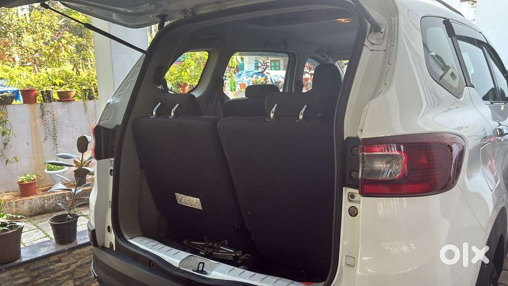 Renault Triber Petrol 2022