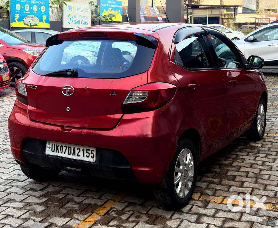 Tata Tiago, 2017, Petrol