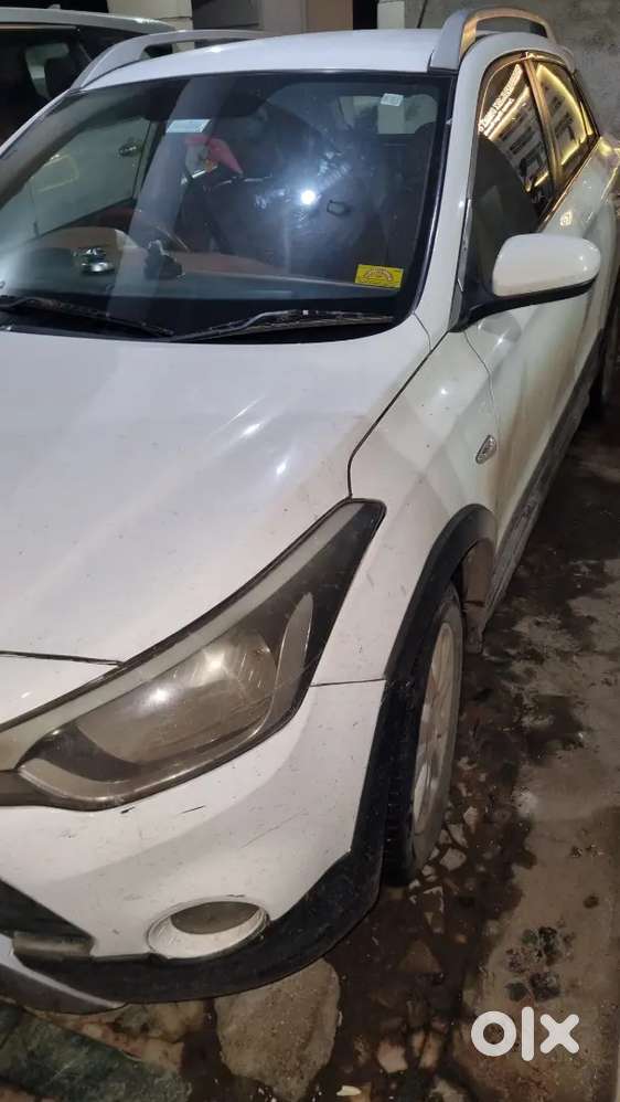 Hyundai I20 Active 2017 Petrol 120000 Km Driven