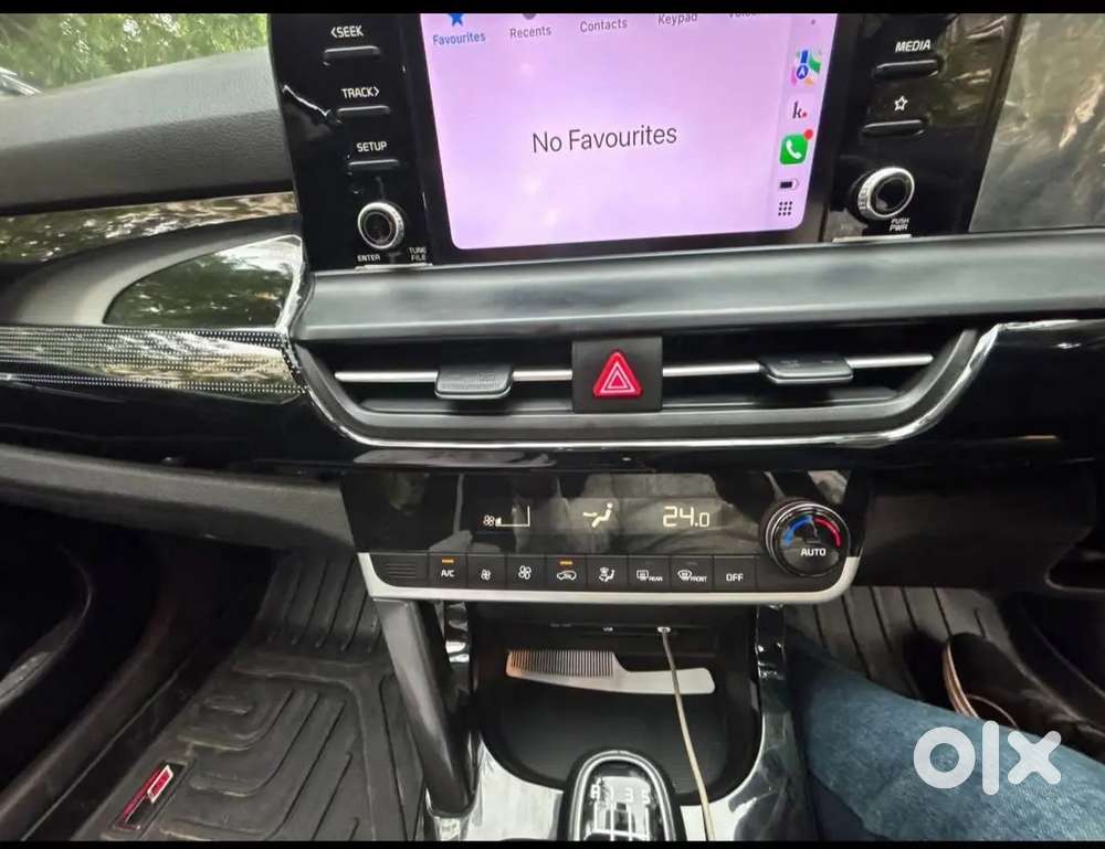 Kia Seltos 2024 Diesel Well Maintained.