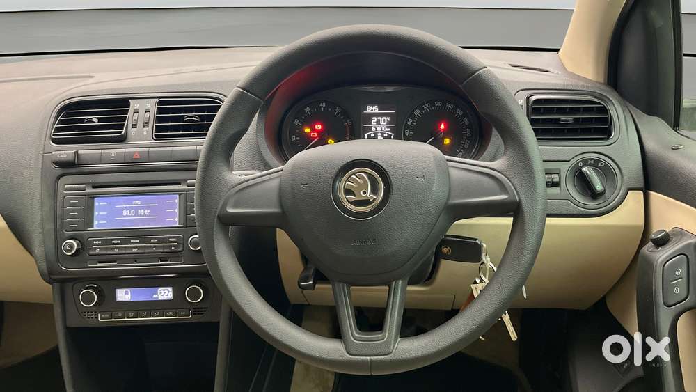 Skoda Rapid 1.0 Tsi Active, 2020, Petrol