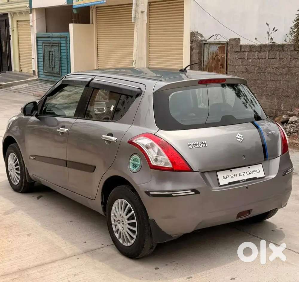 Maruti Suzuki Swift Vxi 2013 Petrol Car