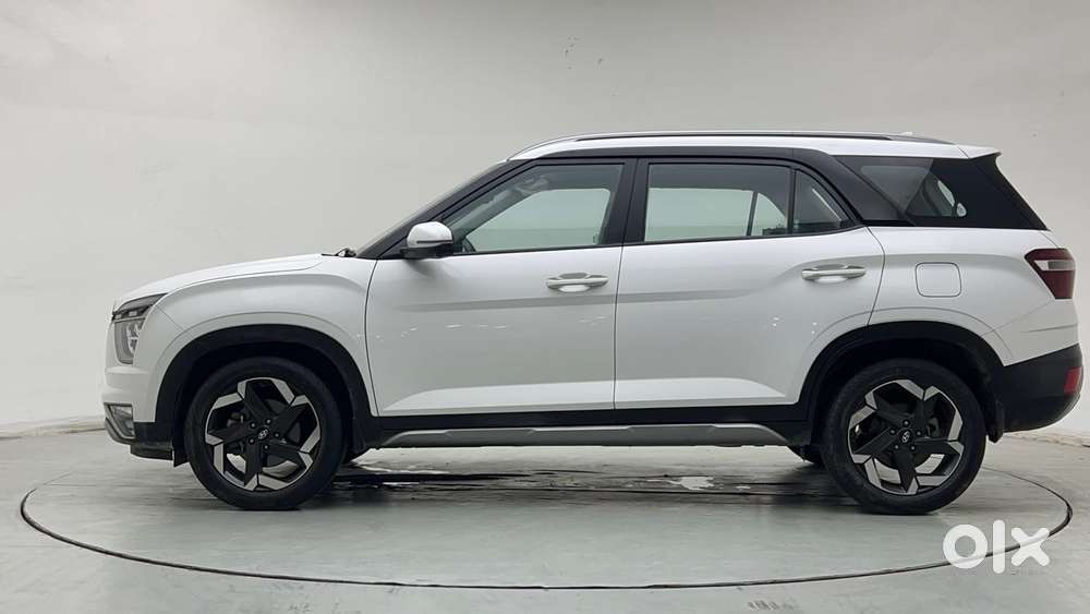 Hyundai Alcazar Platinum, 2022, Petrol